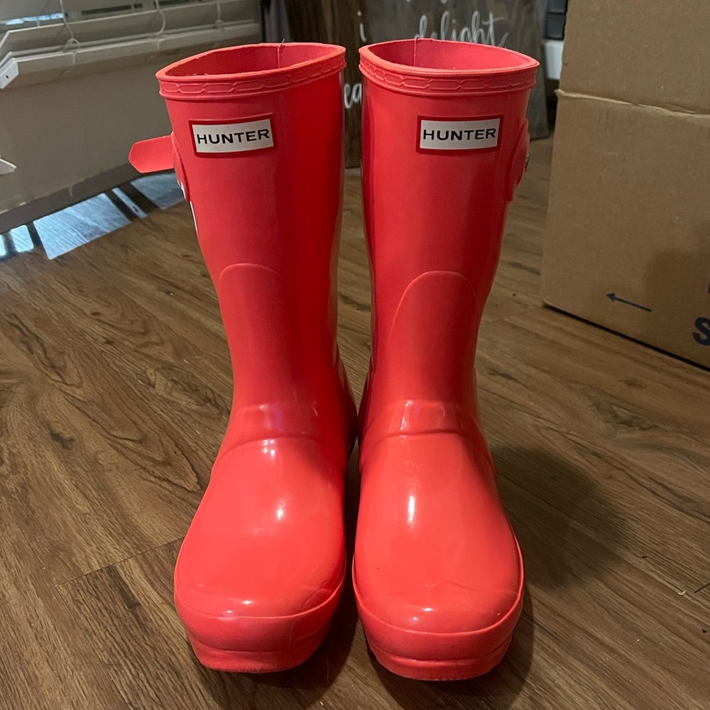 Hunter Rain Boots - women’s Hot Pink mid calf waterproof boots